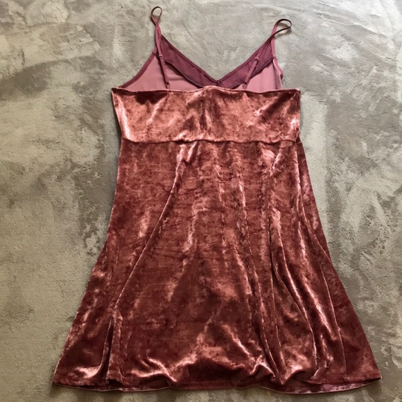 Pink Crushed Velvet Spaghetti Strap Dress - Picture 5 of 6